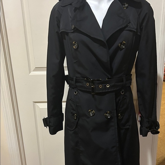 Jones New York Black Double-Breasted Trench Coat. Wool blend upper lining. Small - Picture 4 of 16